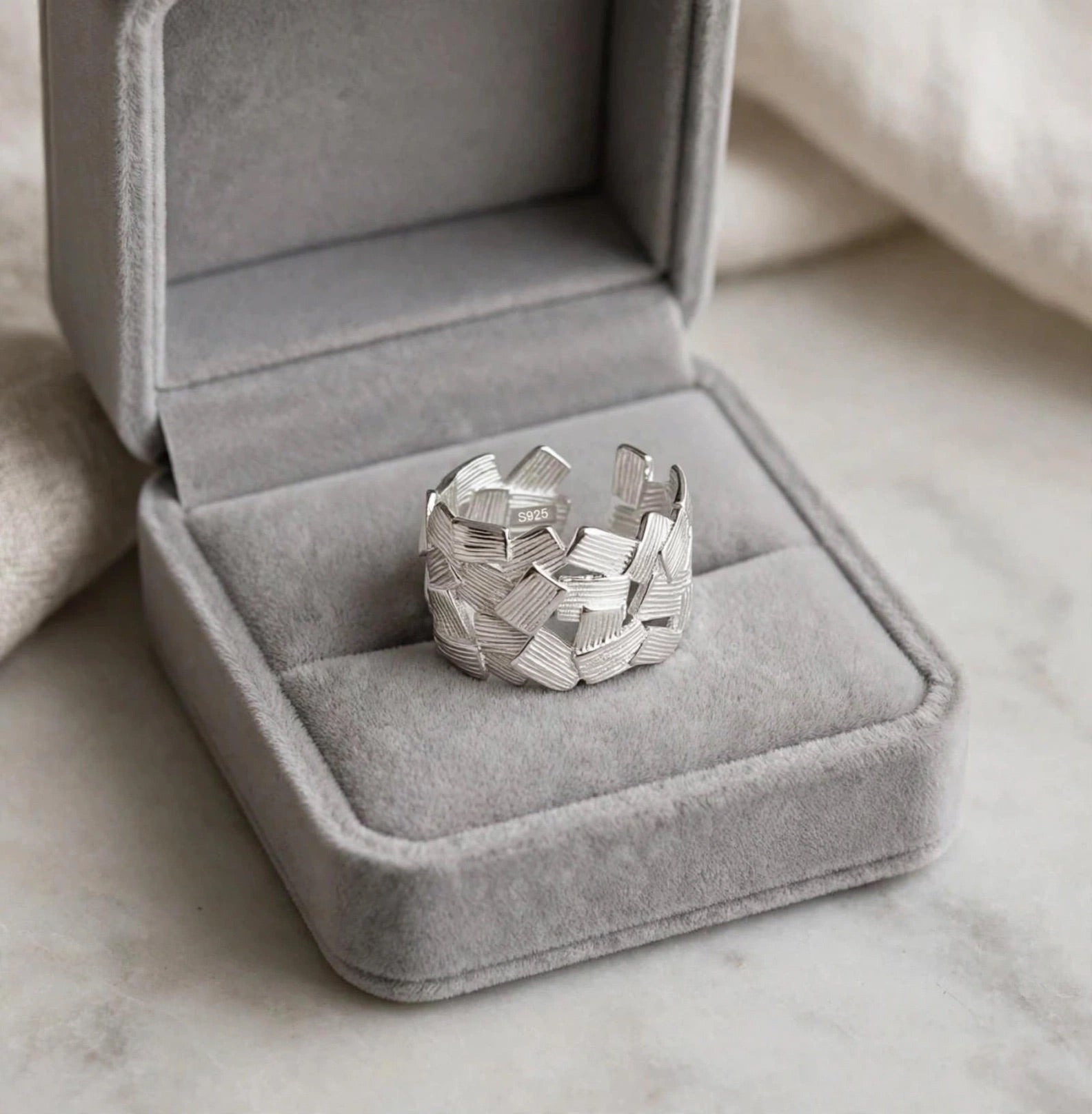 Statement Ring S925 Silber - Breiter Flecht-Ring | Boho Silberring verstellbar | MALASUgrößenverstellbarer Damenring gebürstet, Serling Silber