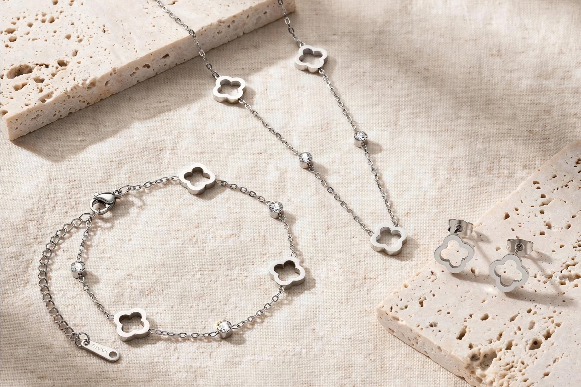 LUCKY CLOVER - 3-teiliges Schmuckset in Gold & Silber, das Glücksbringerkleeblatt