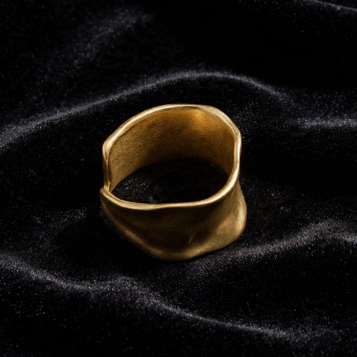 Lilli Wave - 925 Sterling Silber in welliger Form, Ästhetischer Ring für Damen - Lilli-G