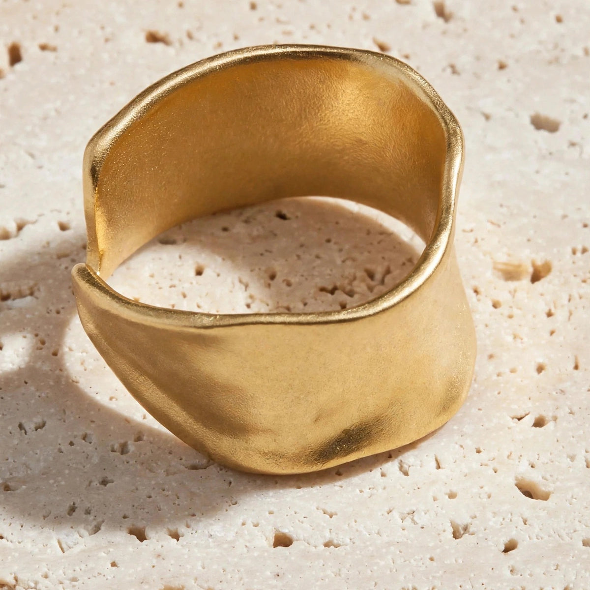 Lilli Wave - 925 Sterling Silber in welliger Form, Ästhetischer Ring für Damen - Lilli-G