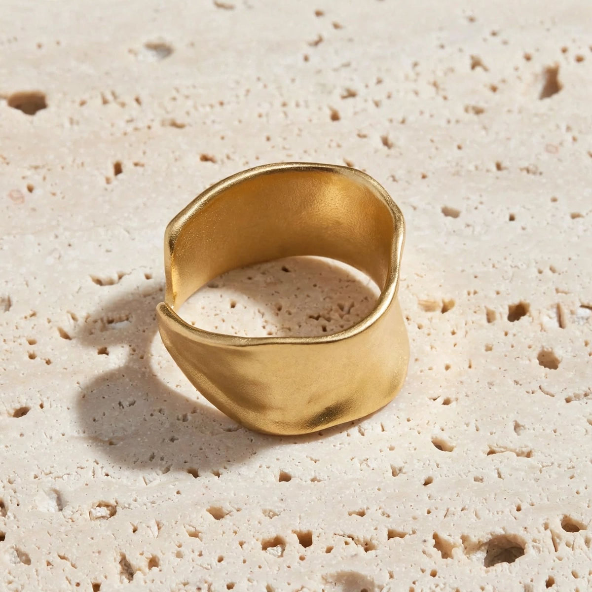 Lilli Wave - 925 Sterling Silber in welliger Form, Ästhetischer Ring für Damen - Lilli-G