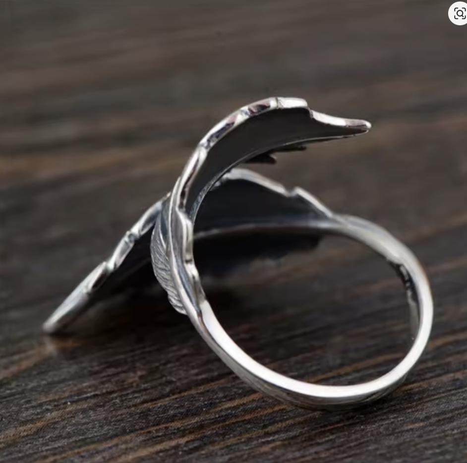 Landgirl Vintage Blatt Ring ist ein flexibel größenverstellbarer Damenring im Retro-Design