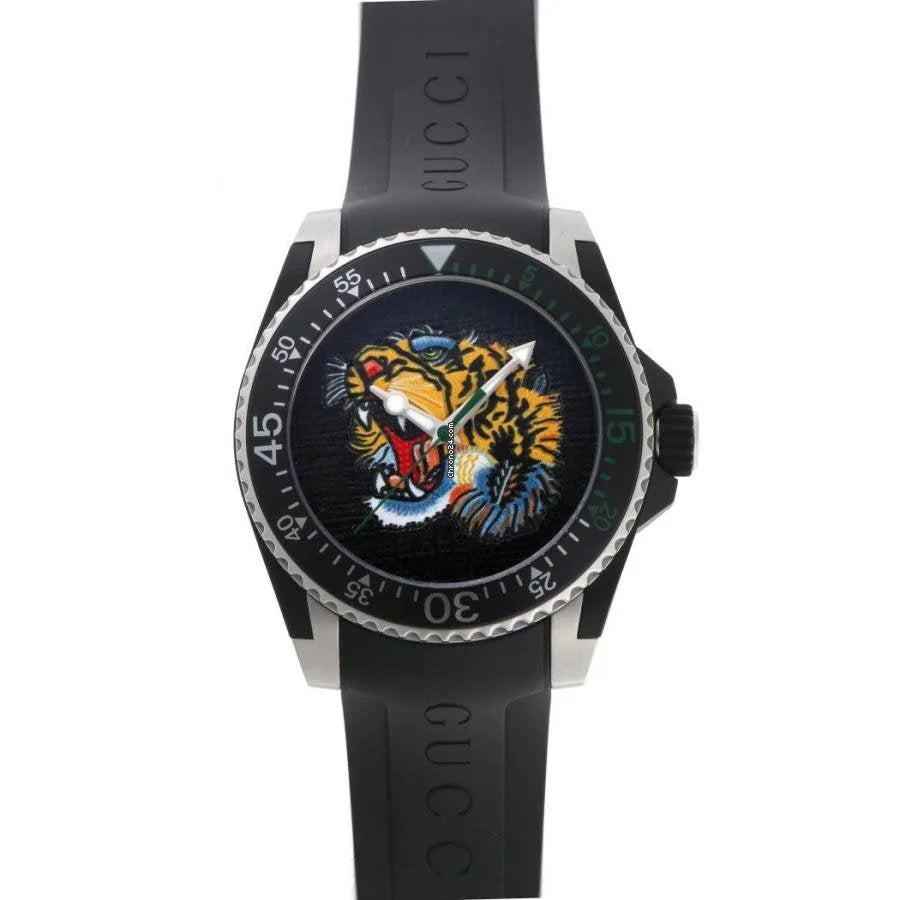 Gucci Dive Tiger – Schwarzes Zifferblatt – Schwarzes Kautschukarmband – Uhr für Herren – YA136318, Herrenuhr
