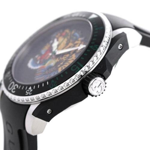 Gucci Dive Tiger – Schwarzes Zifferblatt – Schwarzes Kautschukarmband – Uhr für Herren – YA136318, Herrenuhr
