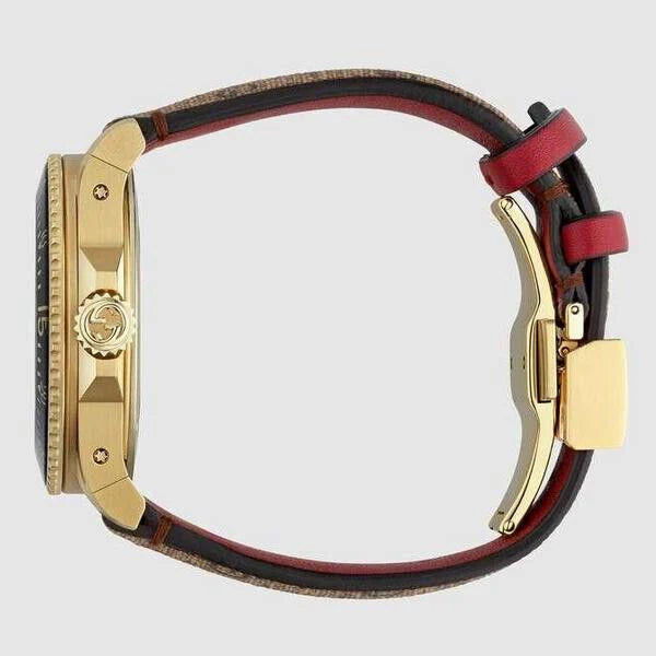 Gucci Dive Doraemon Quarzuhr mit braunem Zifferblatt und braunem Lederarmband für Herren – YA136335
