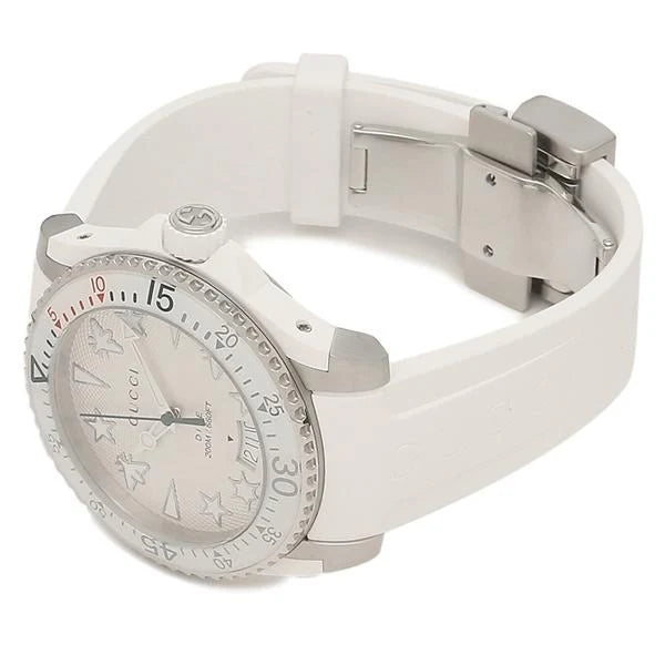 Gucci Taucheruhr mit Quarzwerk, weißem Zifferblatt und weißem Kautschukarmband für Herren - YA136337