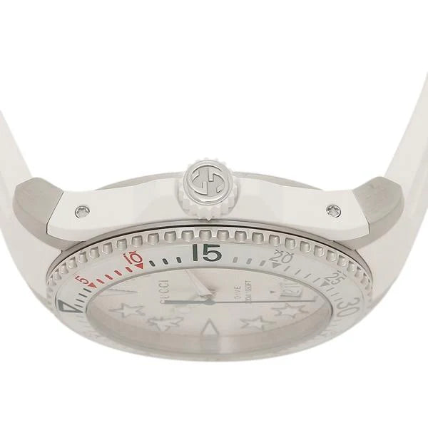 Gucci Taucheruhr mit Quarzwerk, weißem Zifferblatt und weißem Kautschukarmband für Herren - YA136337