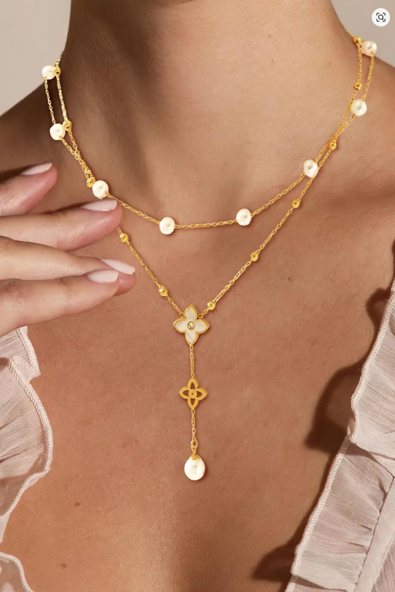 Perlen-Vierblättriges Kleeblatt-Anhänger mit Zirkonia, luxuriöse und elegante Damenmode-Doppelschicht-Halskette