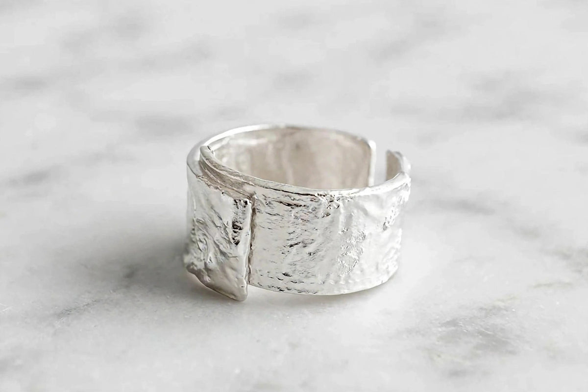 Elodia- Breiter rauer -Ring , 925 Silber, in Silber und Goldlook, Größenvariabel