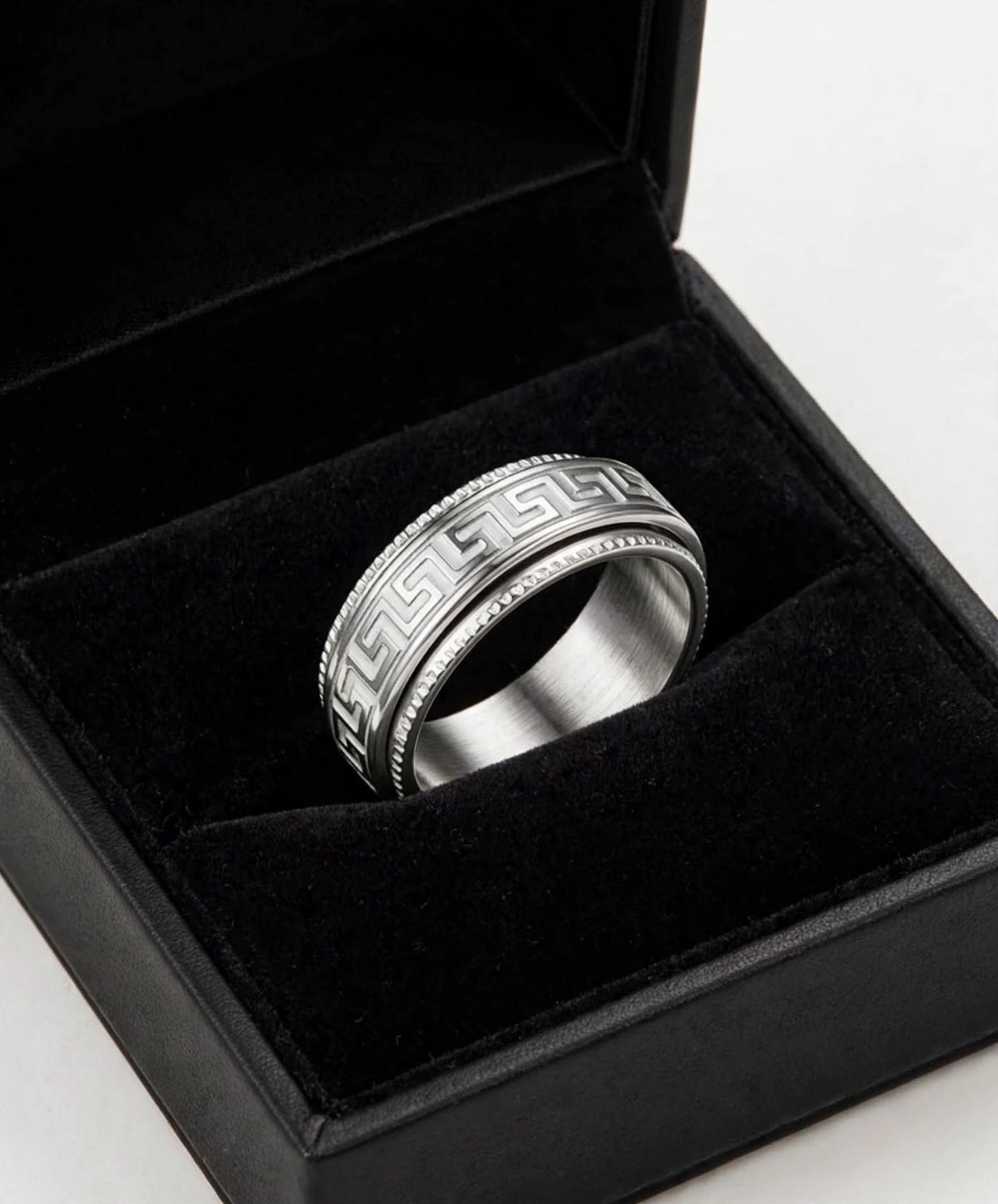 AURELIUS - der Meander-Ring im "Versace" Look aus Titan, Schwarz, Silber Gold, Herrenschmuck