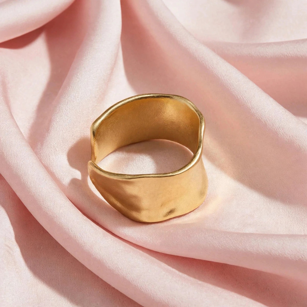 Lilli Wave - 925 Sterling Silber in welliger Form,  Ästhetischer Ring für Damen - Lilli-G