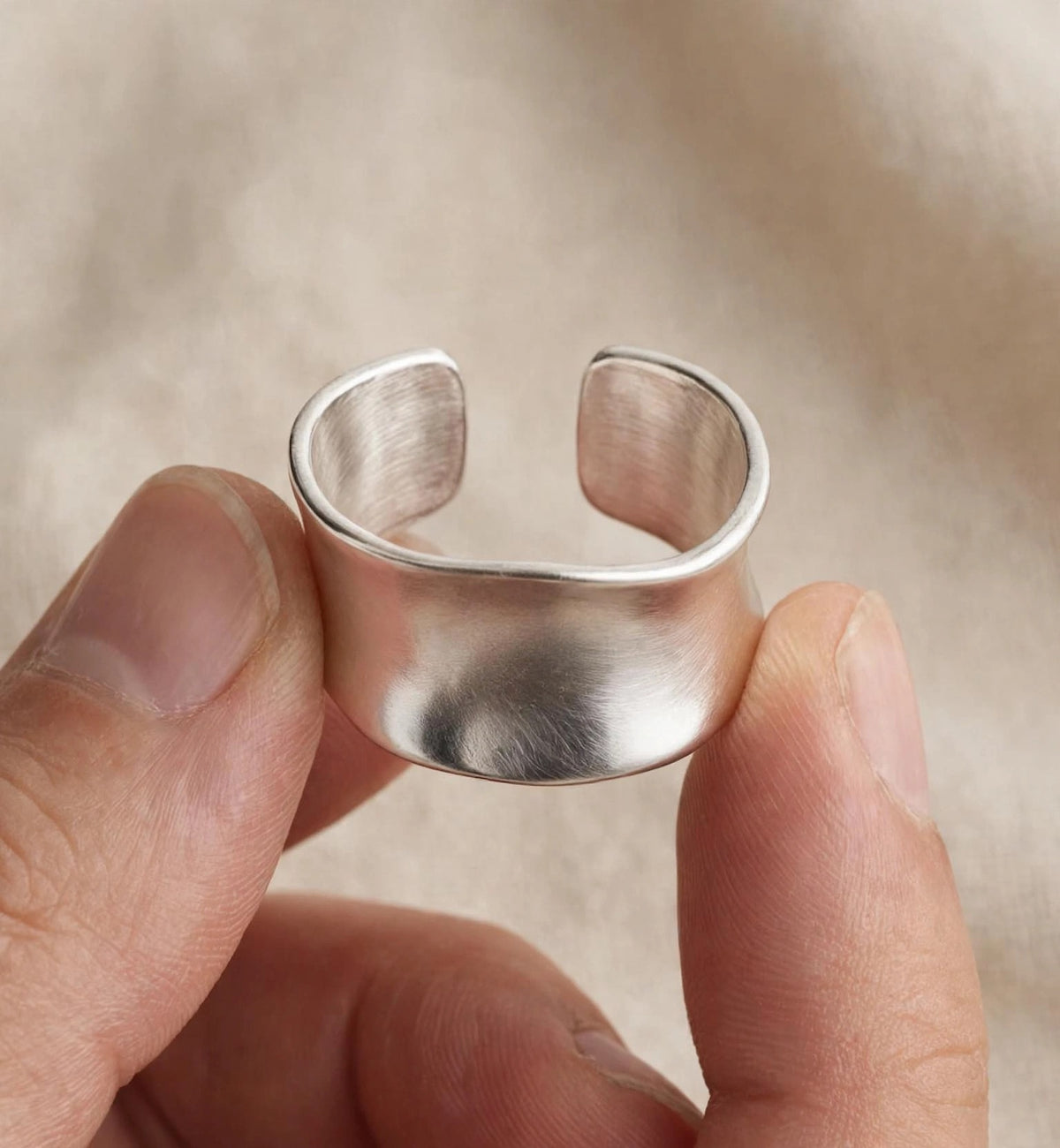 Lilli Wave - 925 Sterling Silber in welliger Form,  Ästhetischer Ring für Damen - Lilli-G