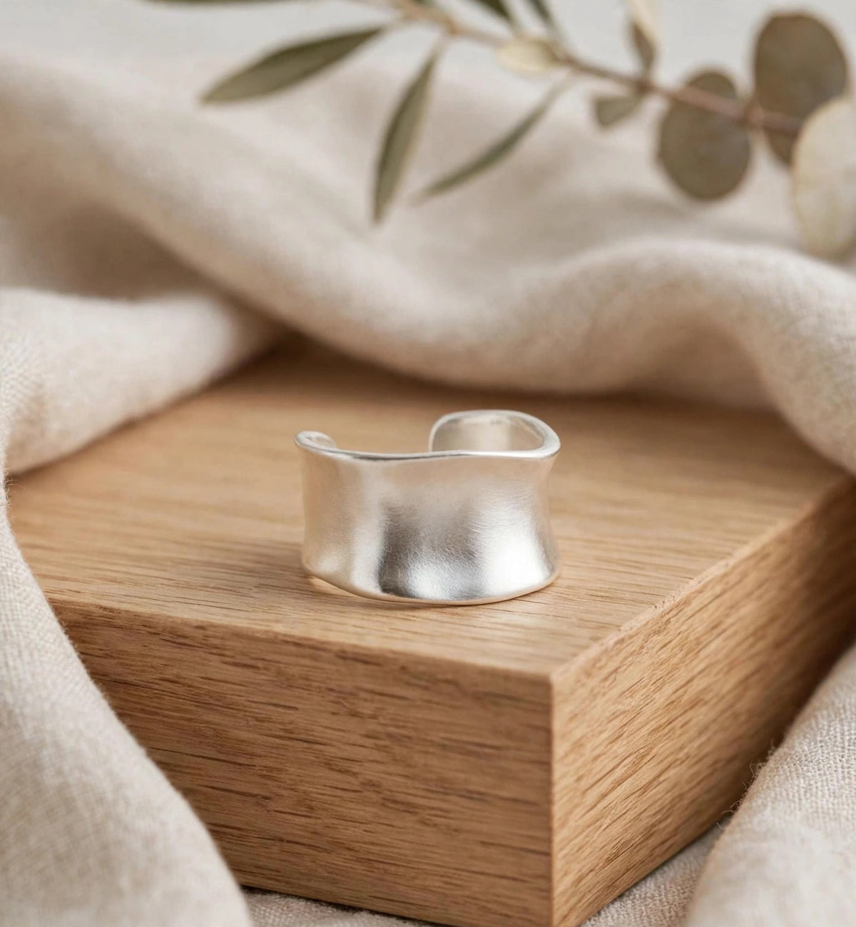 Lilli Wave - 925 Sterling Silber in welliger Form,  Ästhetischer Ring für Damen - Lilli-G