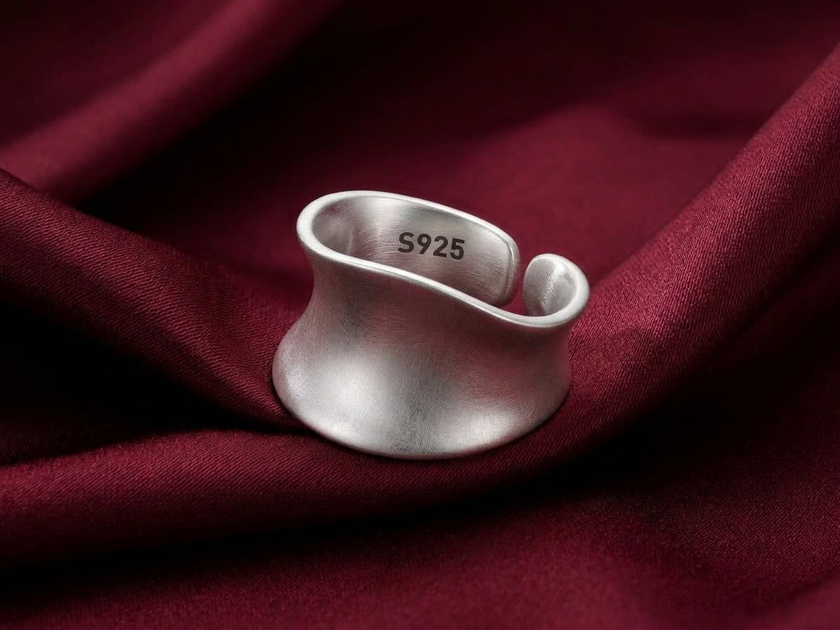 Lilli Wave - 925 Sterling Silber in welliger Form,  Ästhetischer Ring für Damen - Lilli-G