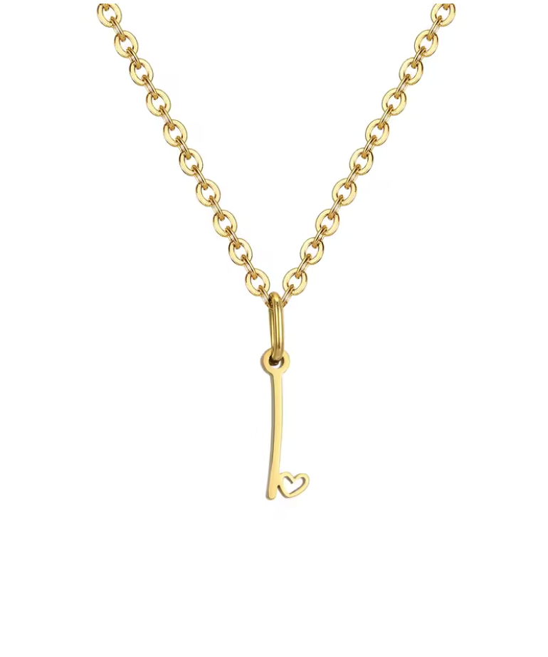 Sweet Heart  - Zierliche Herz-Initial-Halskette für Damen, vergoldeter A-Z-Buchstaben-Anhänger, wasserfester Edelstahl-Schmuck, personalisierbar.