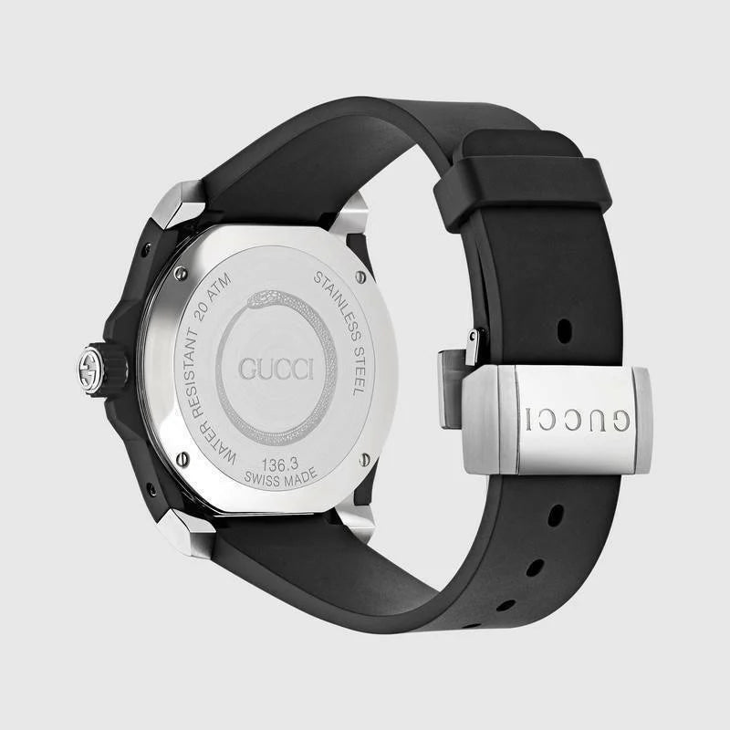 Gucci Dive Quartz Kingsnake – schwarzes Zifferblatt, schwarzes Kautschukarmband – Uhr für Herren – YA136217