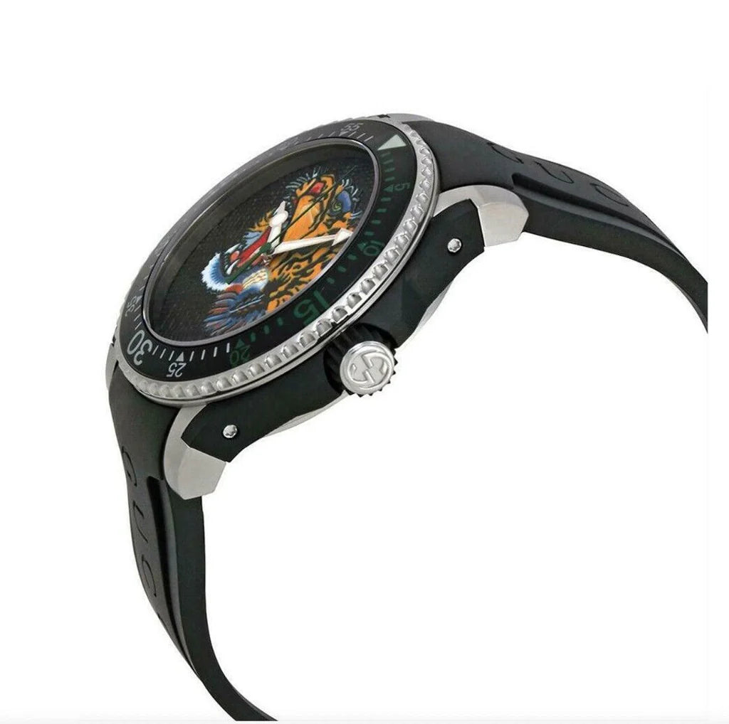 Gucci Dive Tiger – Schwarzes Zifferblatt – Schwarzes Kautschukarmband – Uhr für Herren – YA136318, Herrenuhr