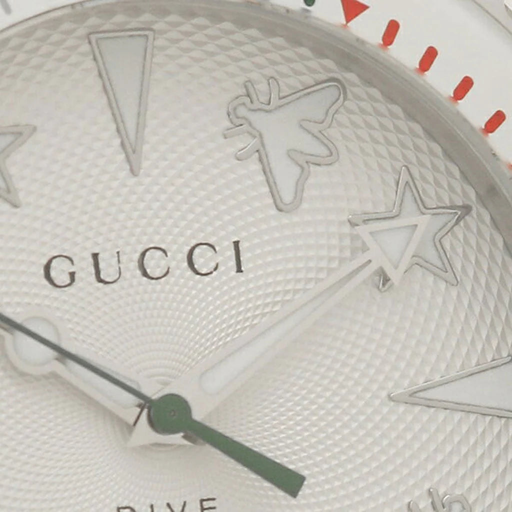 Gucci Taucheruhr mit Quarzwerk, weißem Zifferblatt und weißem Kautschukarmband für Herren - YA136337