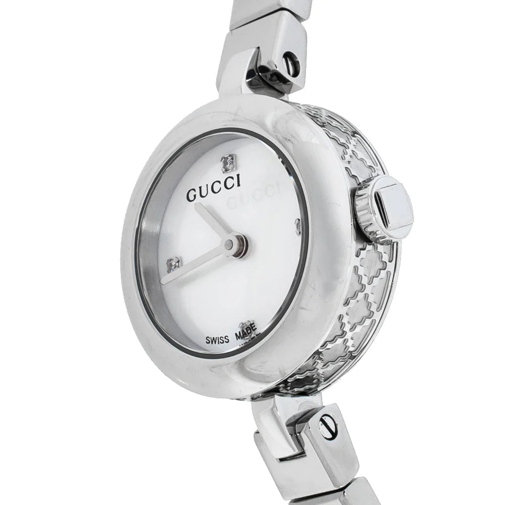 Gucci Diamantissima Quarz Diamonds Weiße Zifferblatt,  Silber Metallarmband, Damenuhr – YA141503