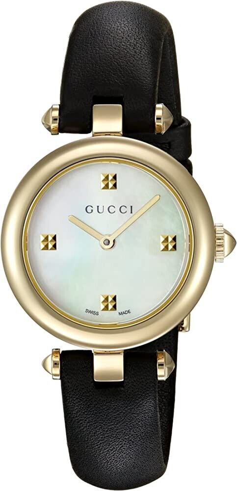 Gucci Diamantissima Damenuhr mit Perlmuttzifferblatt und schwarzem Lederarmband - YA141505