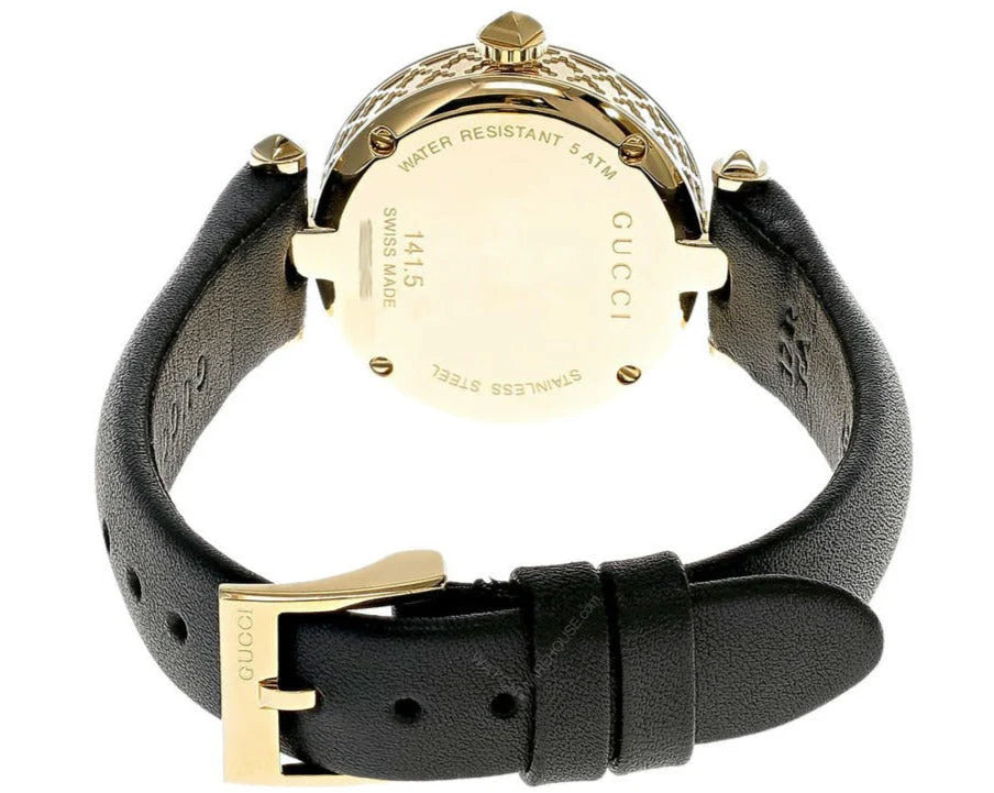 Gucci Diamantissima Damenuhr mit Perlmuttzifferblatt und schwarzem Lederarmband - YA141505