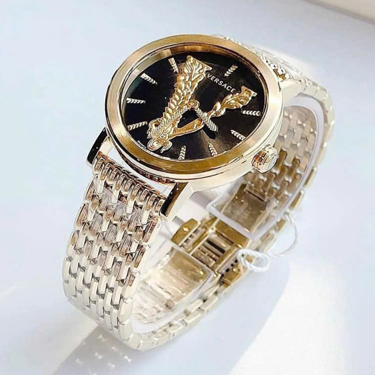 Versace Virtus Quarzuhr mit Schwarzes Zifferblatt und Metallarmband für Damen – VEHC00619, Damenuhr