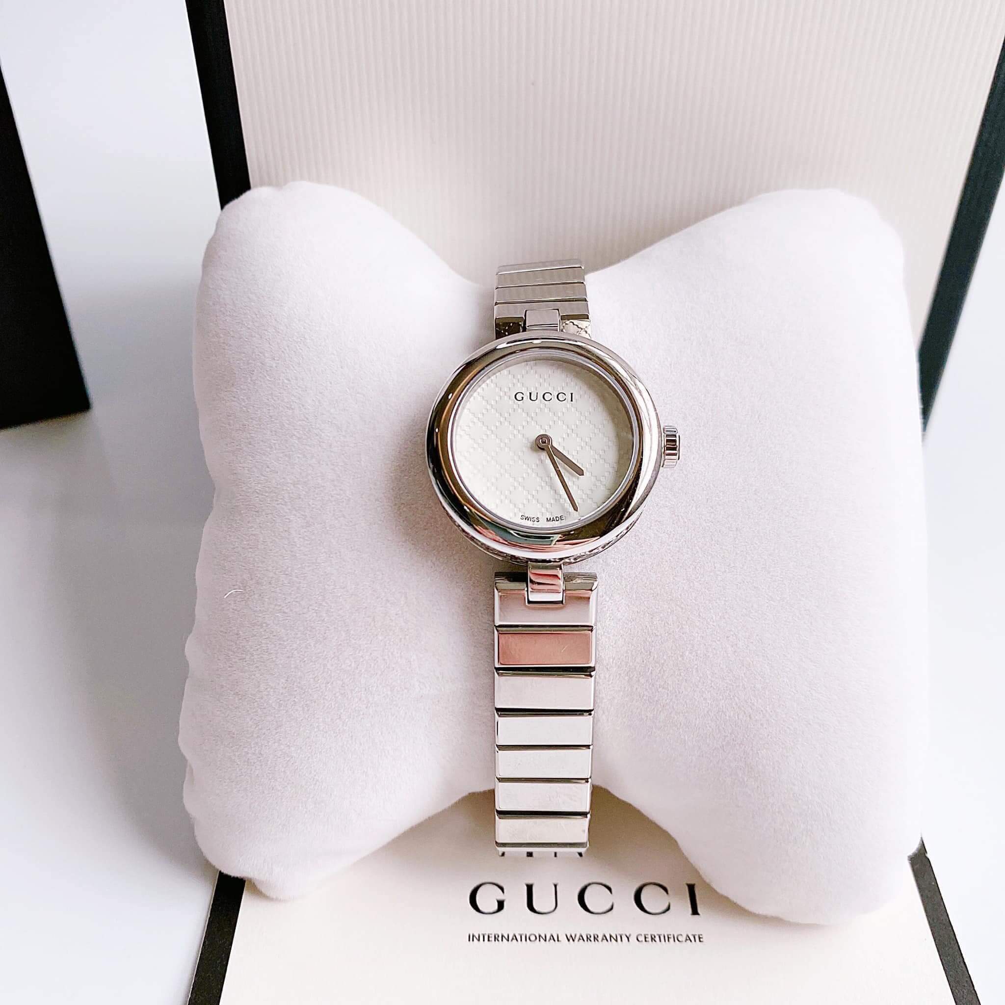 Gucci Damenuhr Diamantissima Medium - YA141402